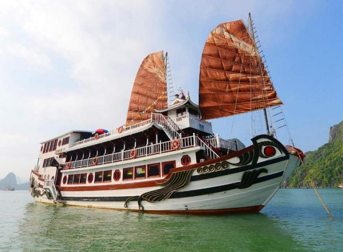 Halong Royal Palace 3* Cruise 2 days 1 night