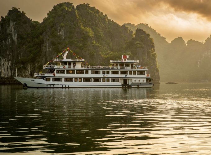 Swan 3* Cruise 2 days 1 night